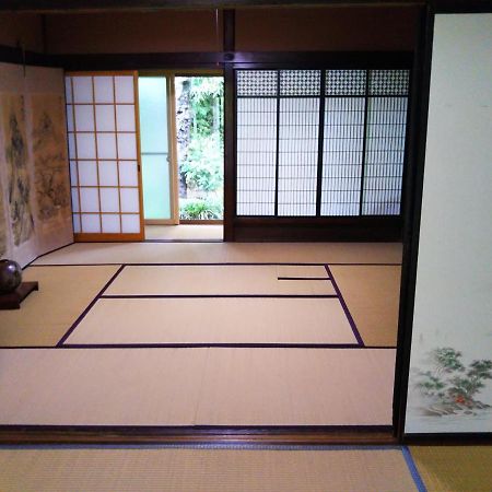 ゲストハウス「古民家の宿梨本軒」 Takayama (Nagano) Екстер'єр фото