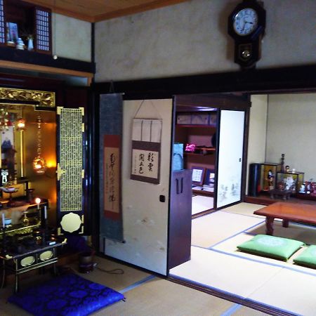ゲストハウス「古民家の宿梨本軒」 Takayama (Nagano) Екстер'єр фото